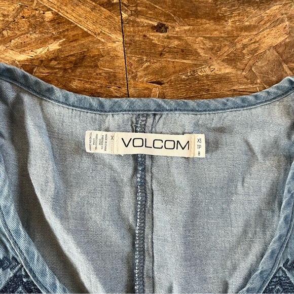 Volcom denim dress. - Picture 3 of 3